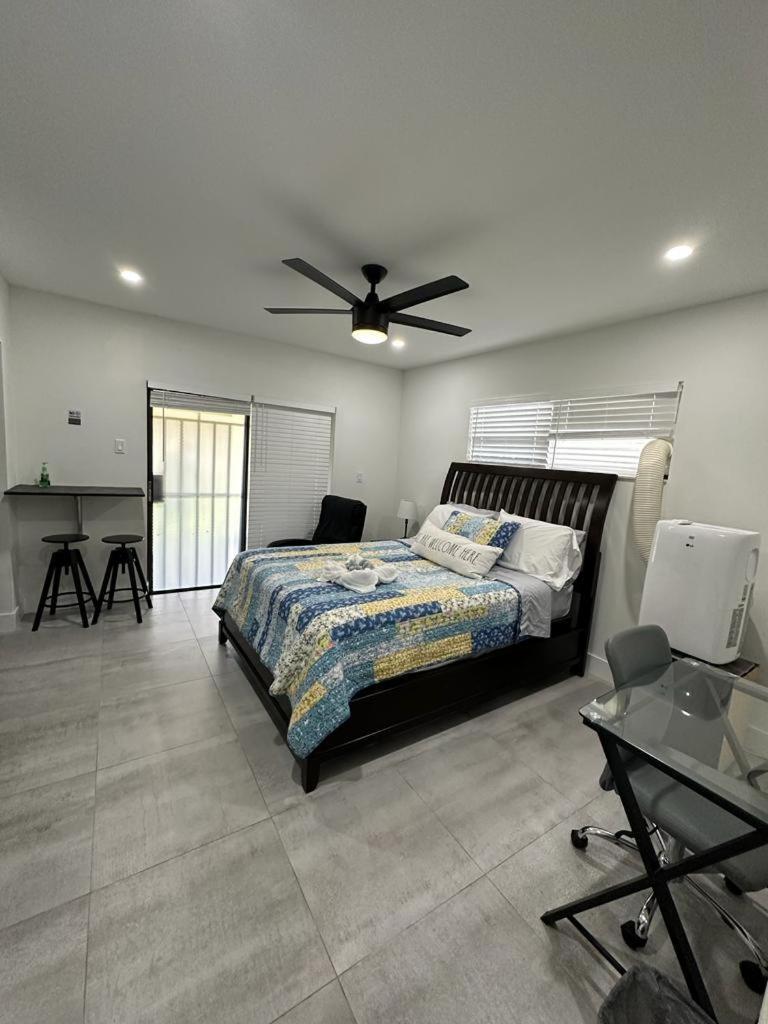 Lyz Miami Hotel Коръл Гейбълс Екстериор снимка